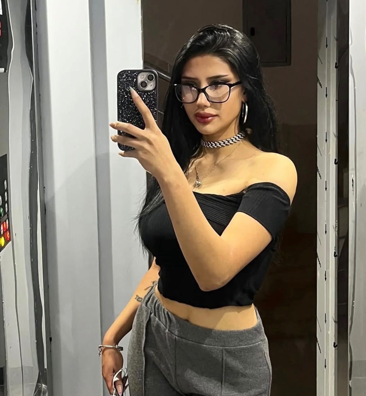 Akyayla Arabada Görüşen Bayan Escort Leman