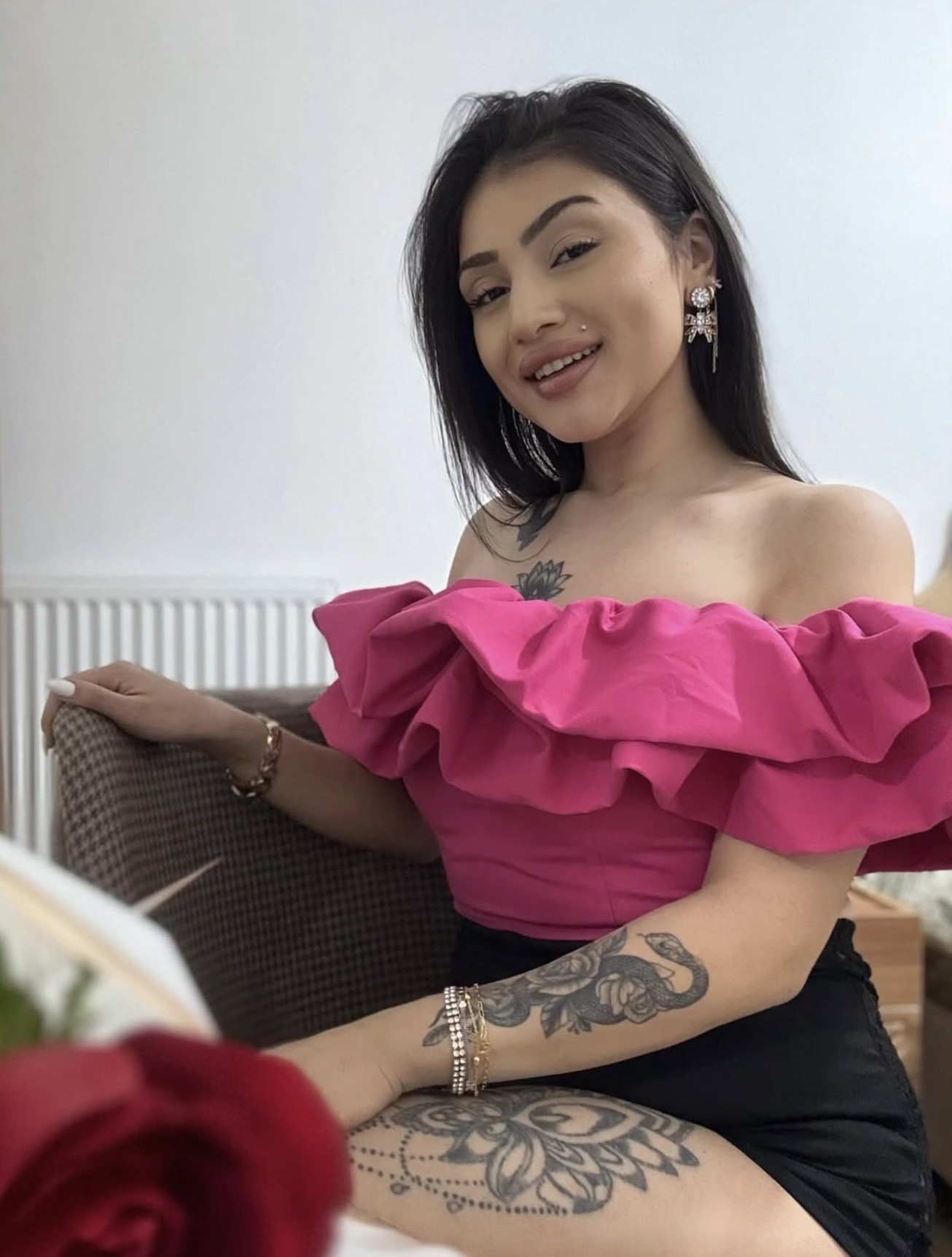 Köklü Aşkı Tutan Kadın Bayan Escort Odalya
