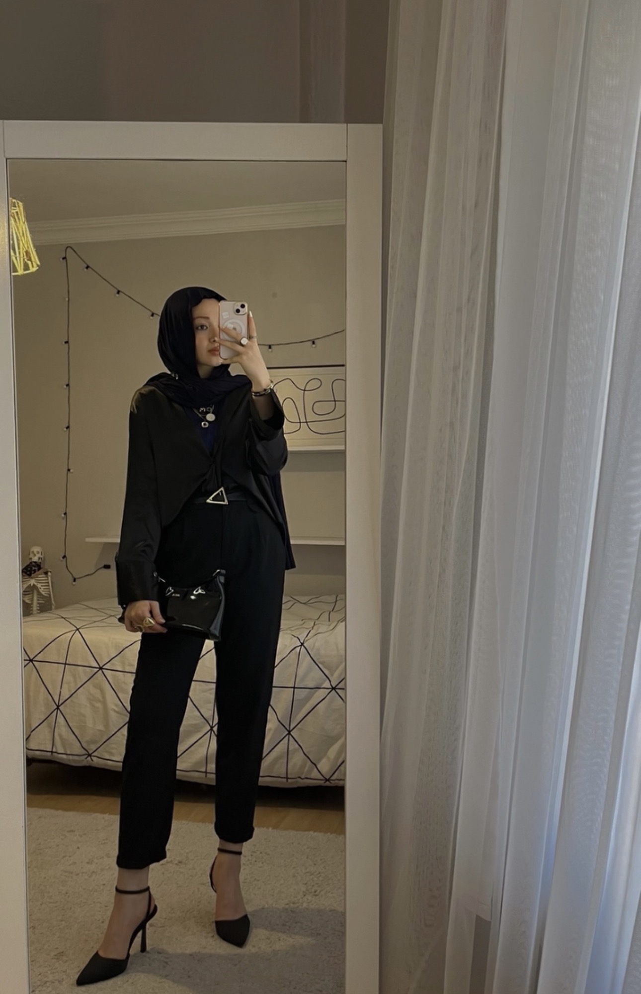 Yukarıdallı Hassas Bayan Escort Bayan Alara